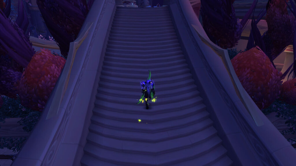 WoW the night elf is running down the stairs
